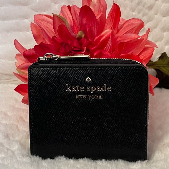 β οΈKate Spade Staci small l-zip bifold wallet π